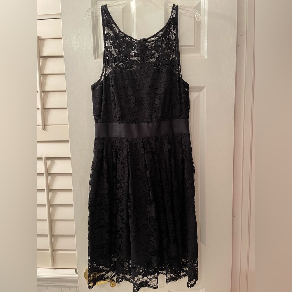 BB Dakota Black Lace Dress - size 4
